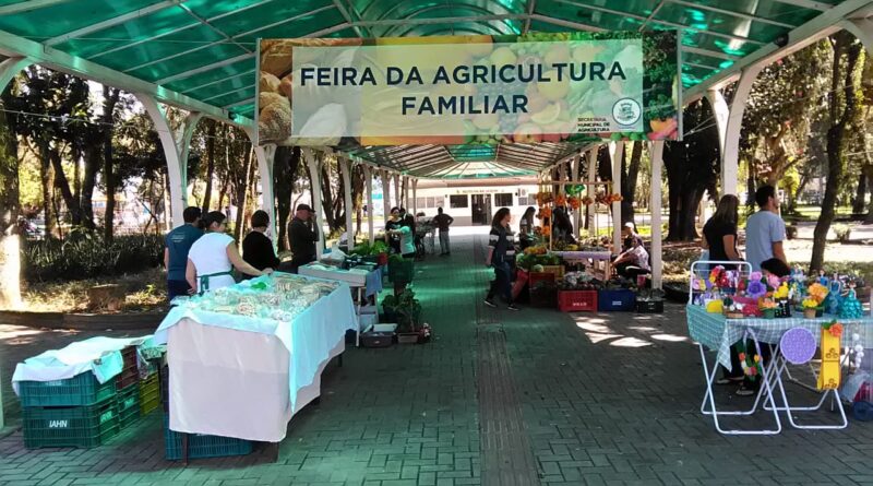 Feira acontece nas sextas