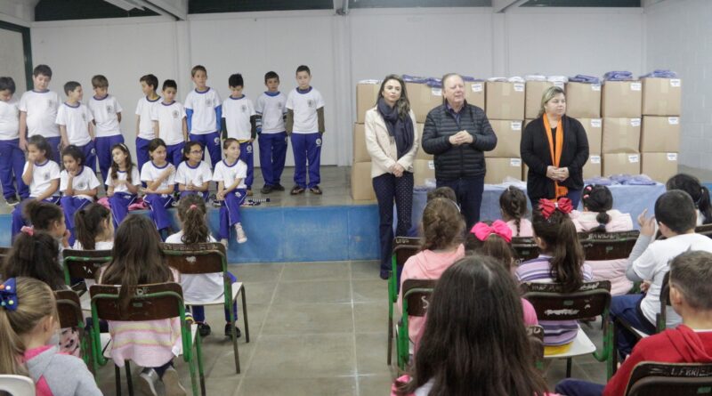 Entrega na Escola Jardim das Avenidas